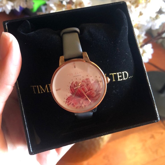 Ted Baker Flower 36mm Watch - Picture 7 of 7